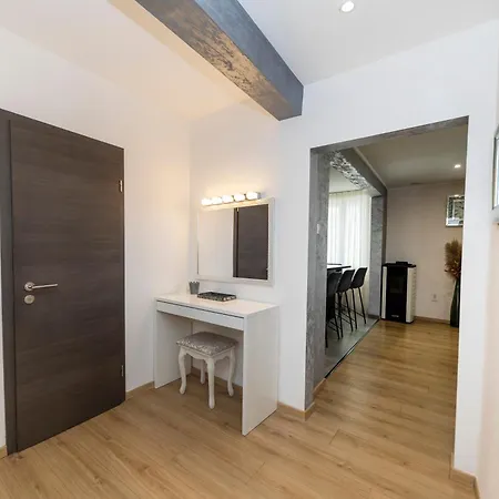 Nikky 2br Apt. In Old Town Centre * Zadar