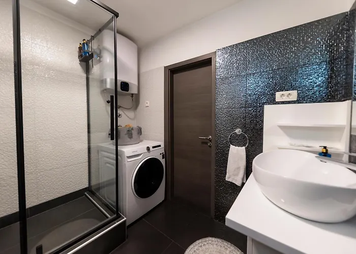 Nikky 2Br Apt. In Old Town Centre Apartman *