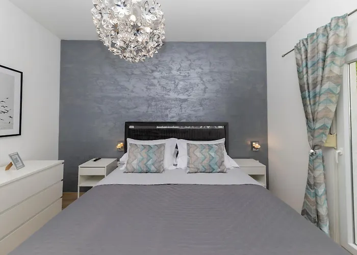 Nikky 2Br Apt. In Old Town Centre Apartman Zadar