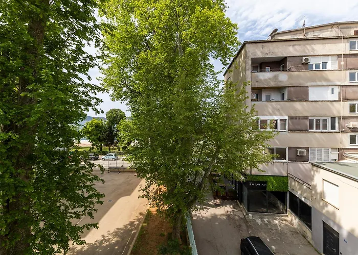 Nikky 2Br Apt. In Old Town Centre Zadar