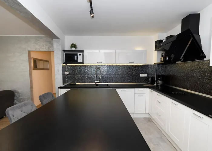 Apartman Nikky 2Br Apt. In Old Town Centre Zadar